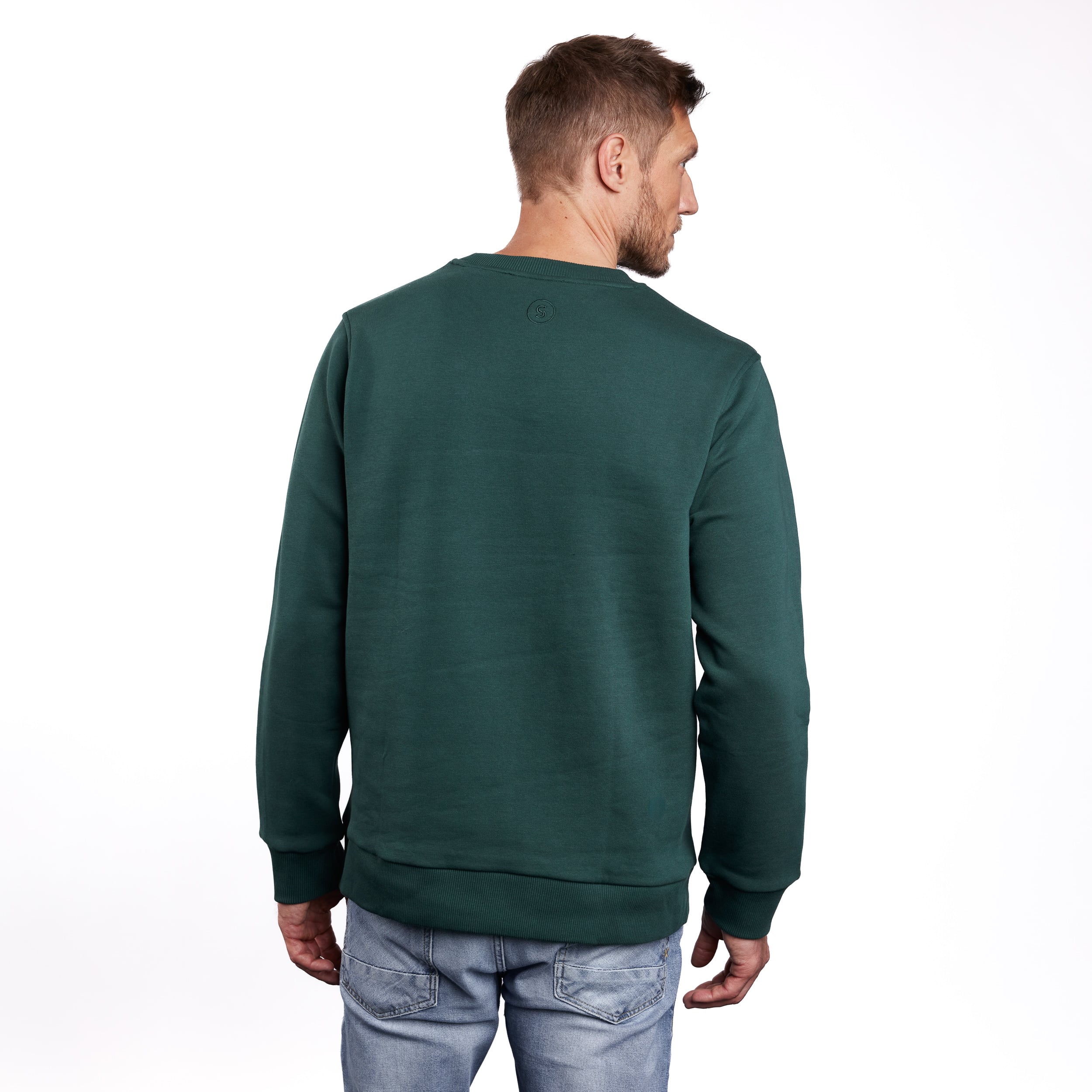 schaltkulisse-sweater-gruen-4-min.jpg